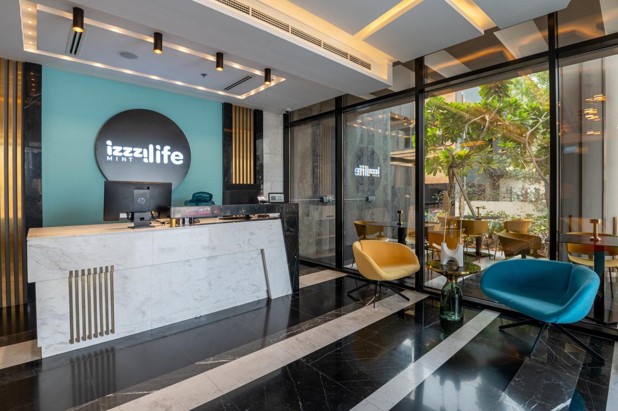 Izzzi Life Mint Aparthotel Dubai Eksteriør bilde