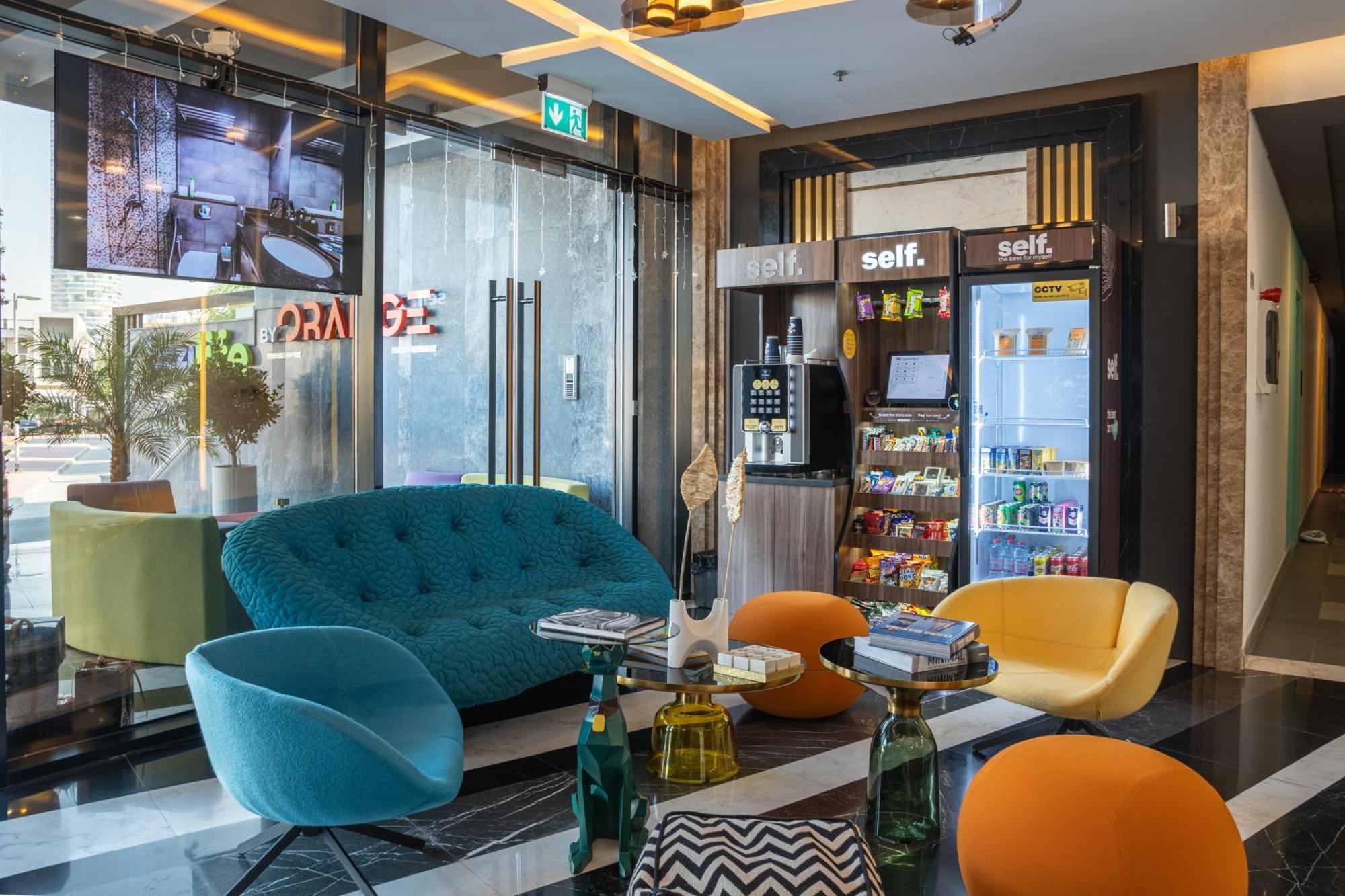 Izzzi Life Mint Aparthotel Dubai Eksteriør bilde