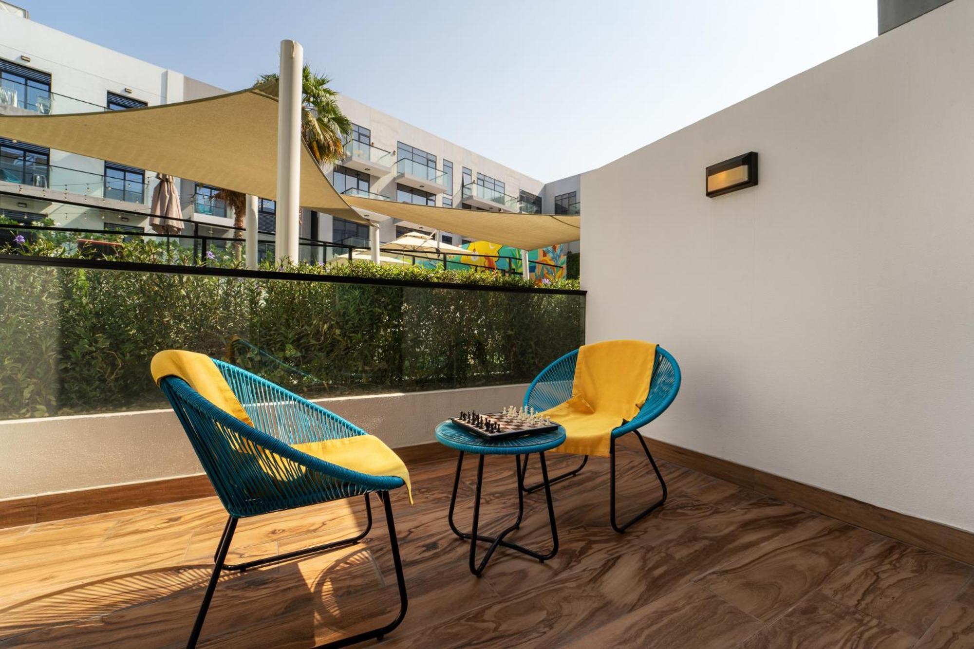Izzzi Life Mint Aparthotel Dubai Eksteriør bilde