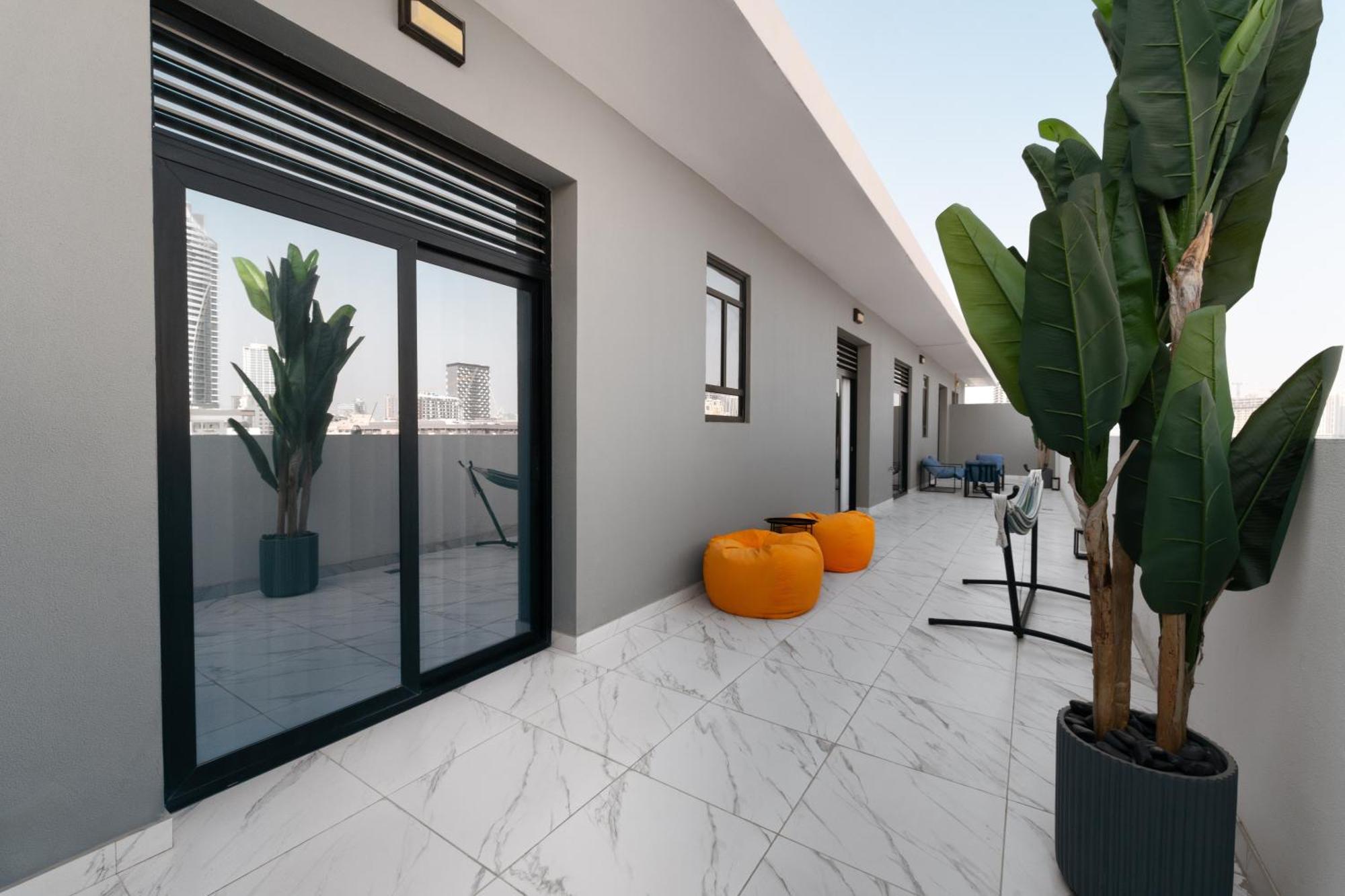 Izzzi Life Mint Aparthotel Dubai Eksteriør bilde