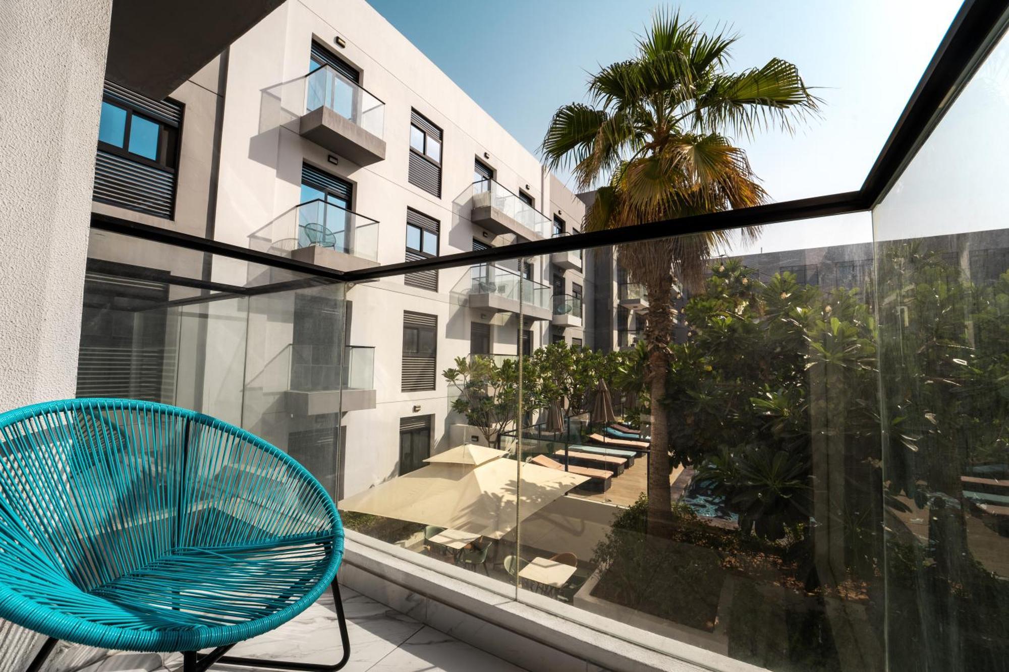 Izzzi Life Mint Aparthotel Dubai Eksteriør bilde