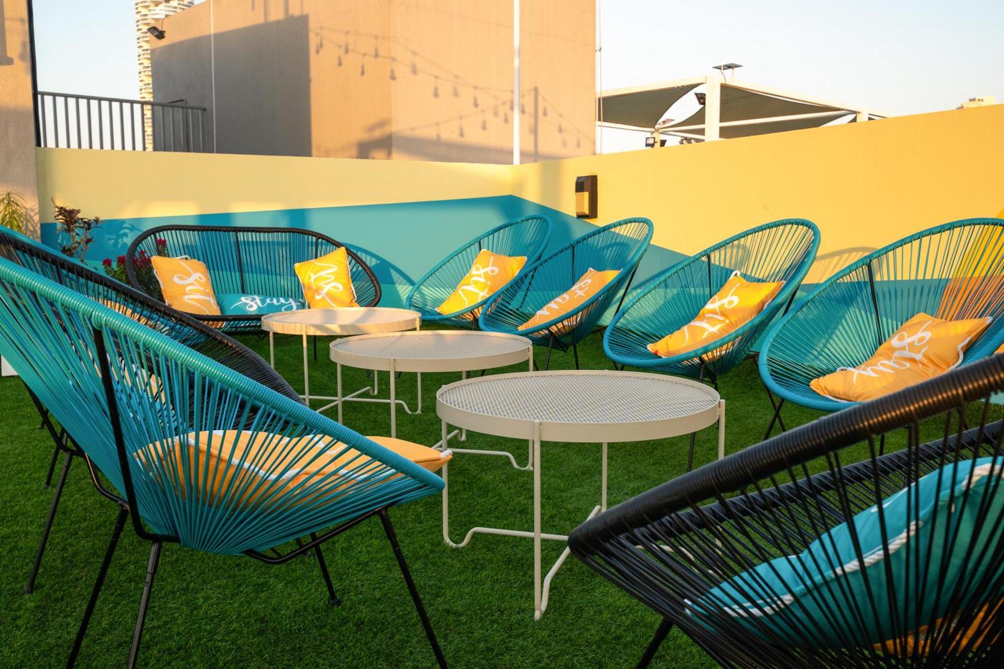 Izzzi Life Mint Aparthotel Dubai Eksteriør bilde